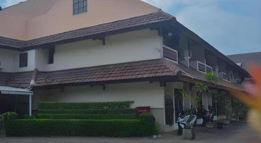 D'Arcici Hotel Plumpang Джакарта Экстерьер фото