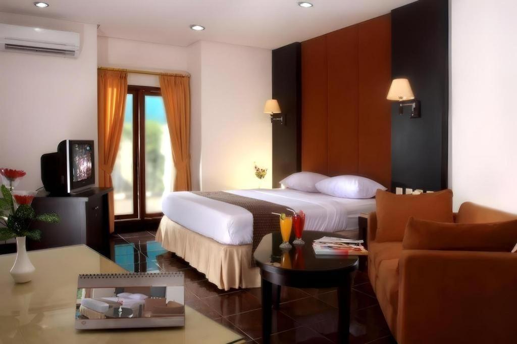 D'Arcici Hotel Plumpang Джакарта Экстерьер фото