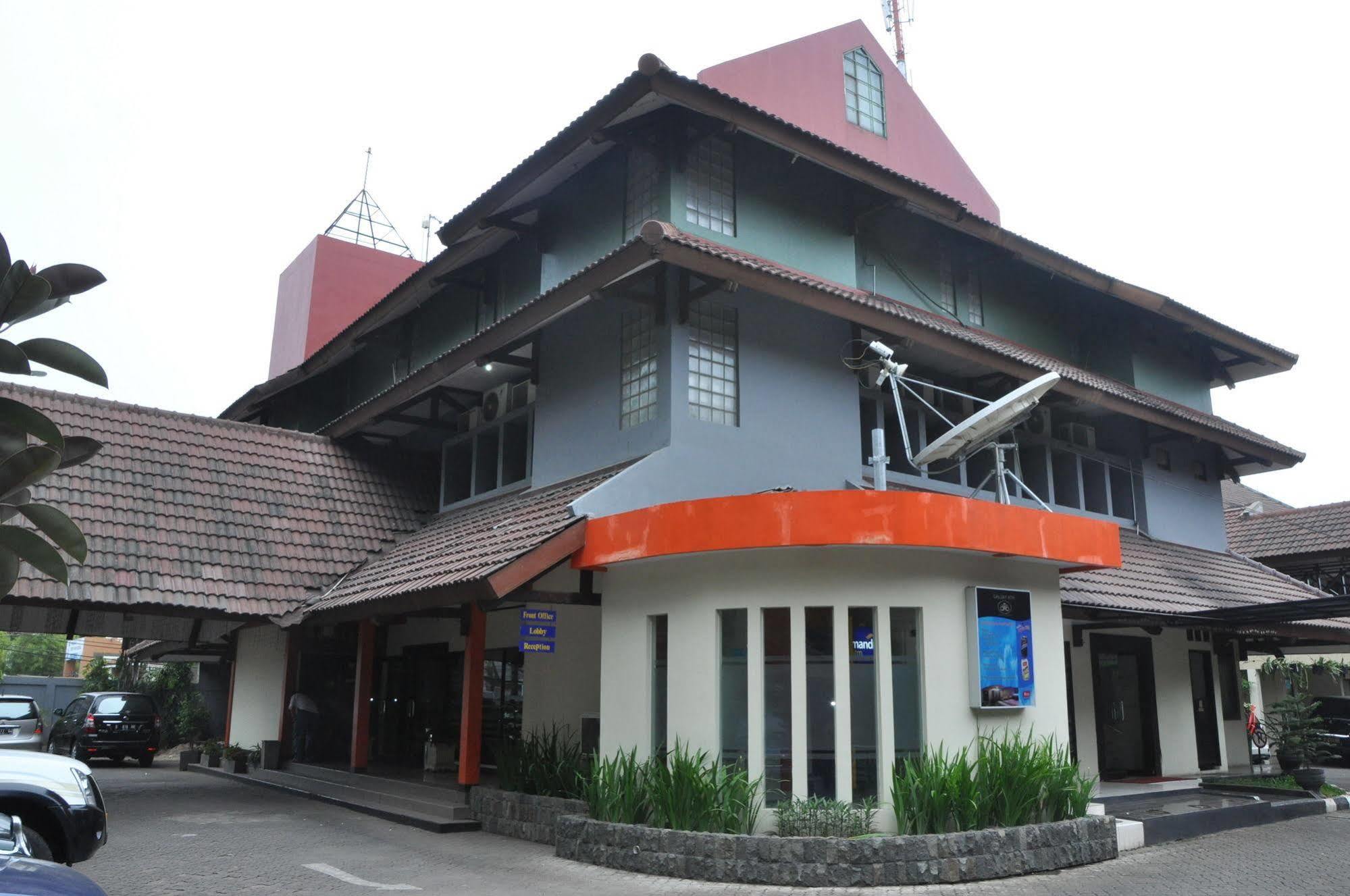 D'Arcici Hotel Plumpang Джакарта Экстерьер фото